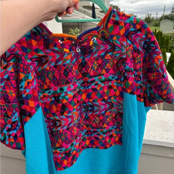 Vintage Guatemalan Huipil - Picture 3 of 9